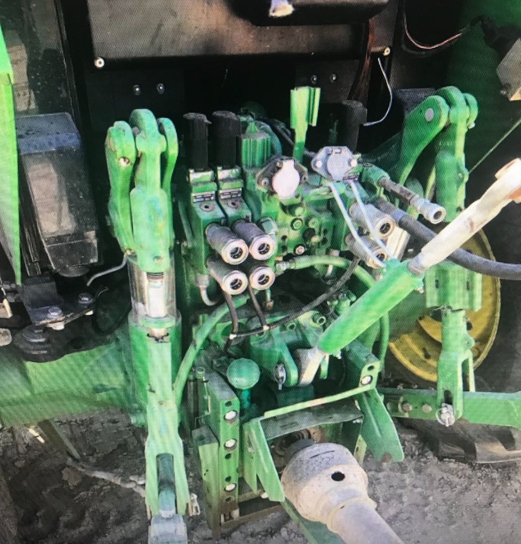 2015 DEERE 6115M - Image 8